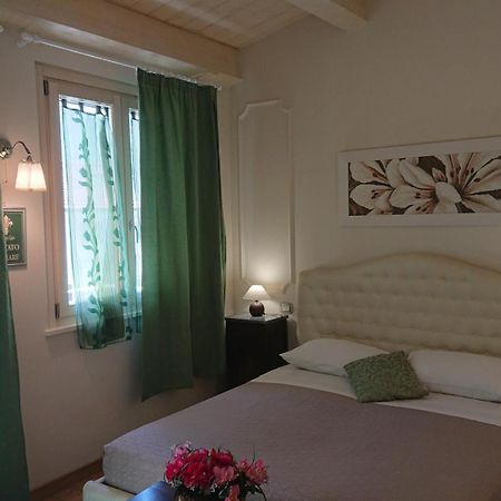Bed and Breakfast Il Piccolo Giglio à Porto SantʼElpidio Extérieur photo