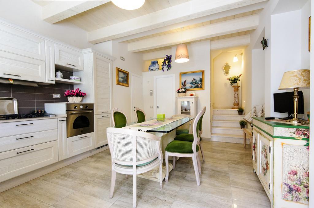 Bed and Breakfast Il Piccolo Giglio à Porto SantʼElpidio Extérieur photo