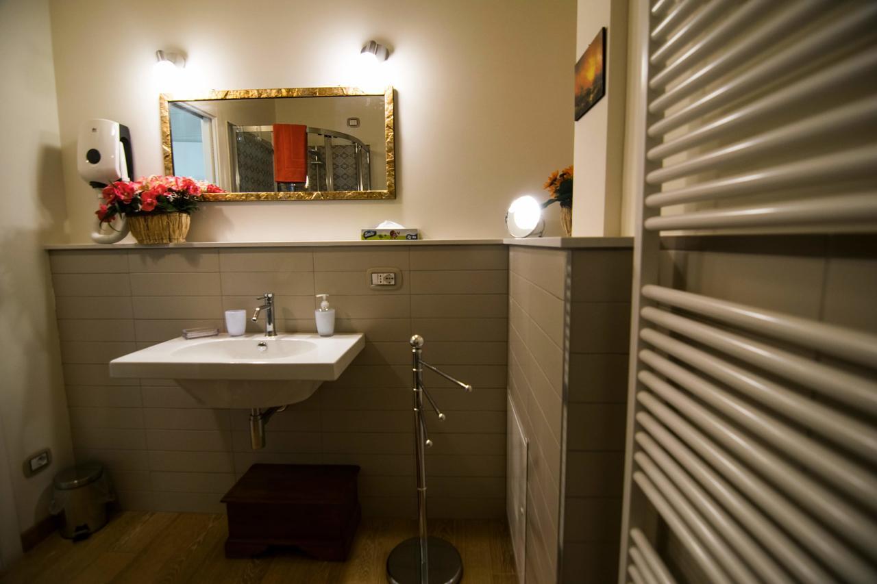 Bed and Breakfast Il Piccolo Giglio à Porto SantʼElpidio Extérieur photo