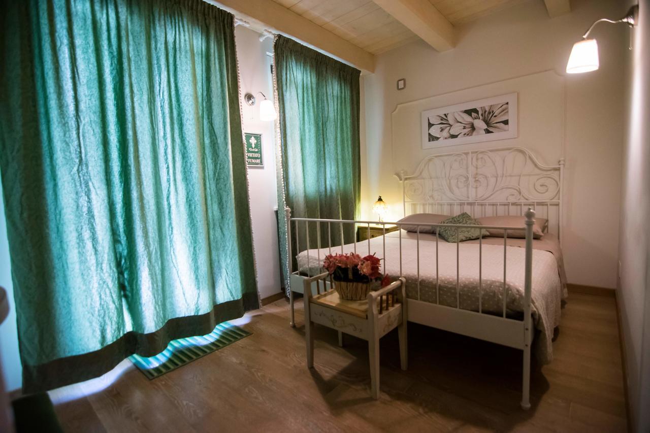 Bed and Breakfast Il Piccolo Giglio à Porto SantʼElpidio Extérieur photo