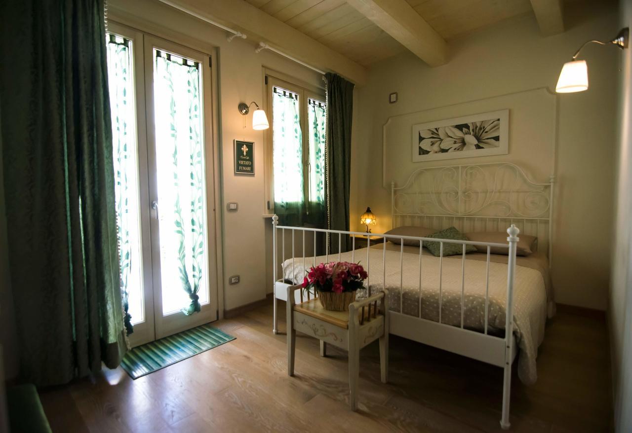Bed and Breakfast Il Piccolo Giglio à Porto SantʼElpidio Extérieur photo