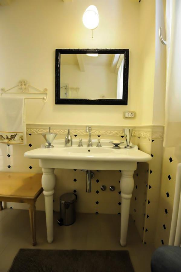 Bed and Breakfast Il Piccolo Giglio à Porto SantʼElpidio Extérieur photo